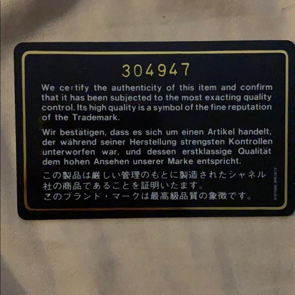 Vintage Chanel Egg Shaped bag - Picture 12 of 12